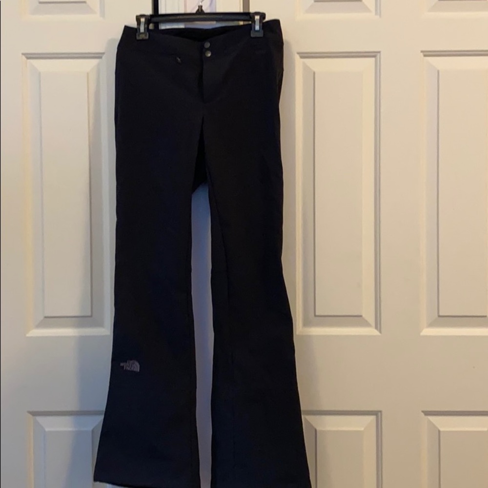 The north face women’s black ski/snowboard pants m